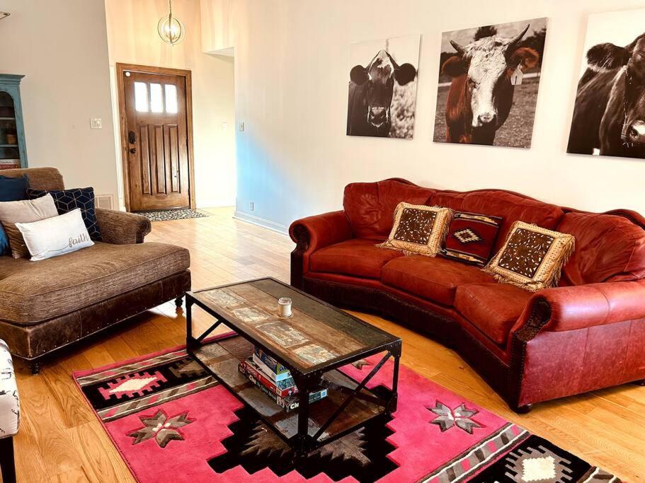 Beautiful Farmhouse W/ Pool On 6 Acres Ranch Aubrey Екстер'єр фото
